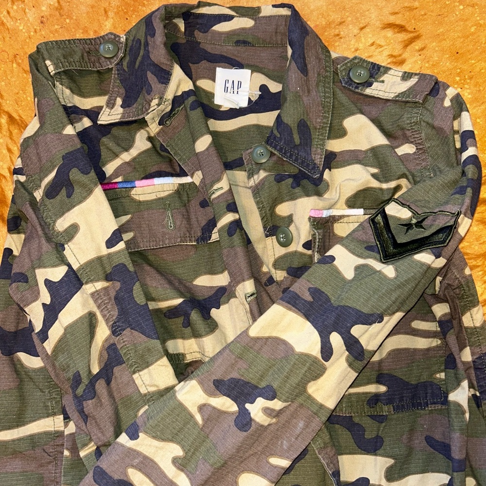 Camo button down jacket - Picture 3 of 3